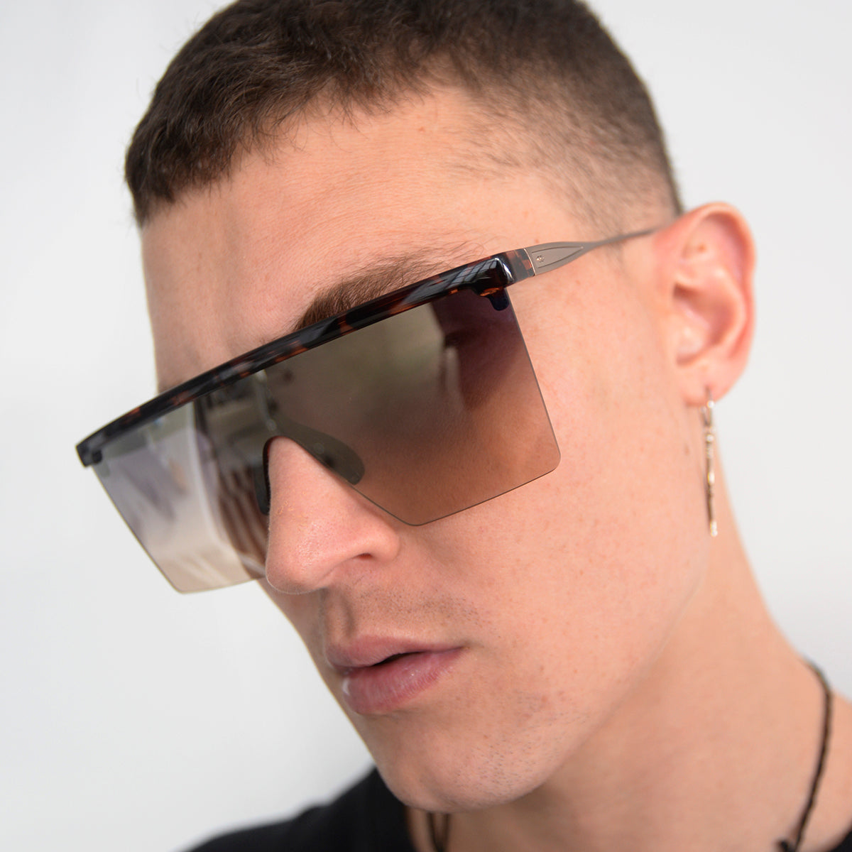 ÓCULOS DE SOL MOSCOW - Metal Tartaruga - Lente Café