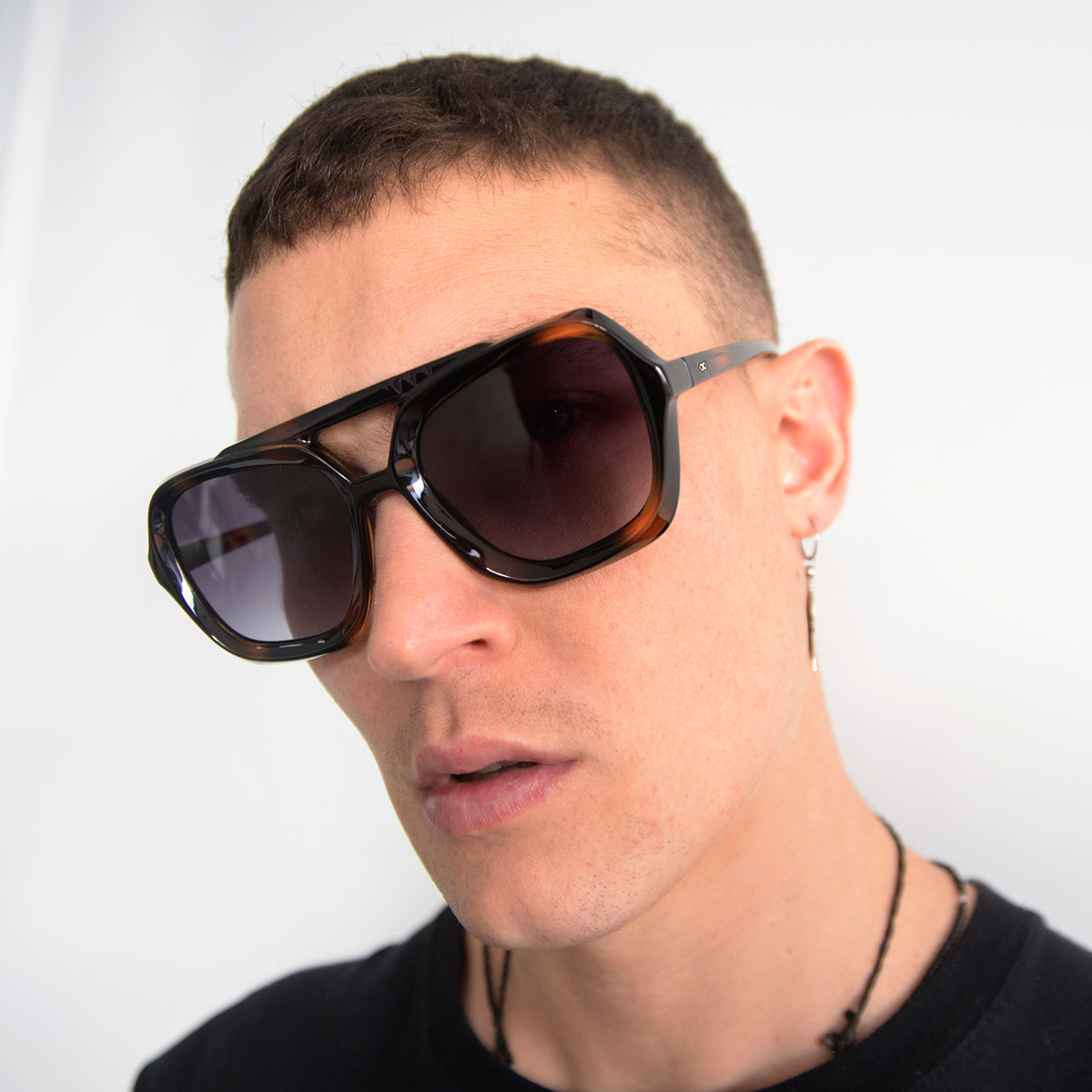 ÓCULOS DE SOL TIGER - Tartaruga - Lente Gradiente Cinza