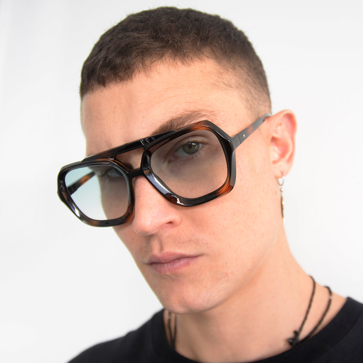 ÓCULOS DE SOL TIGER - Tartaruga - Lente Gradiente Verde