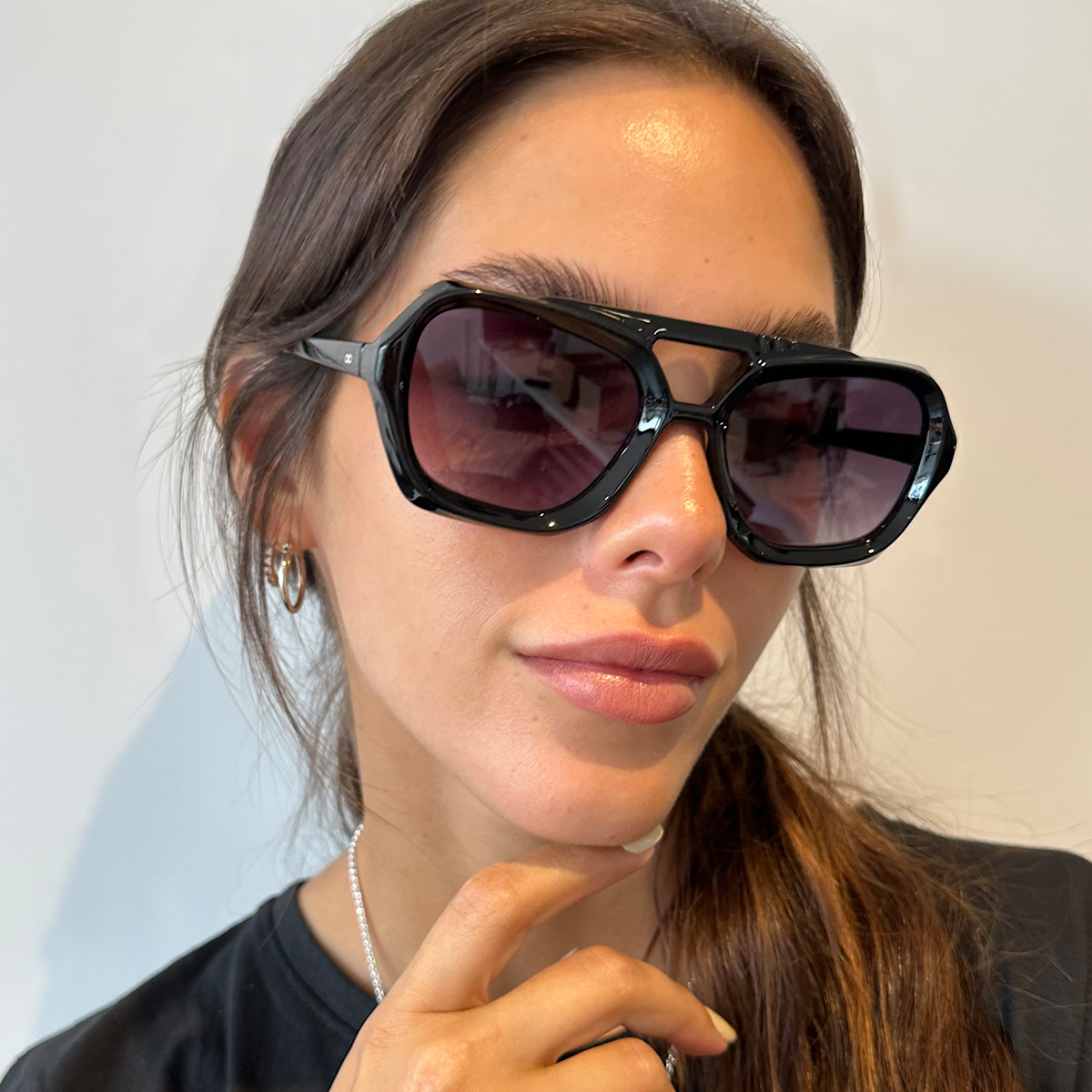 ÓCULOS DE SOL Tiger - Preto Brilhante - Lente Gradiente Cinza