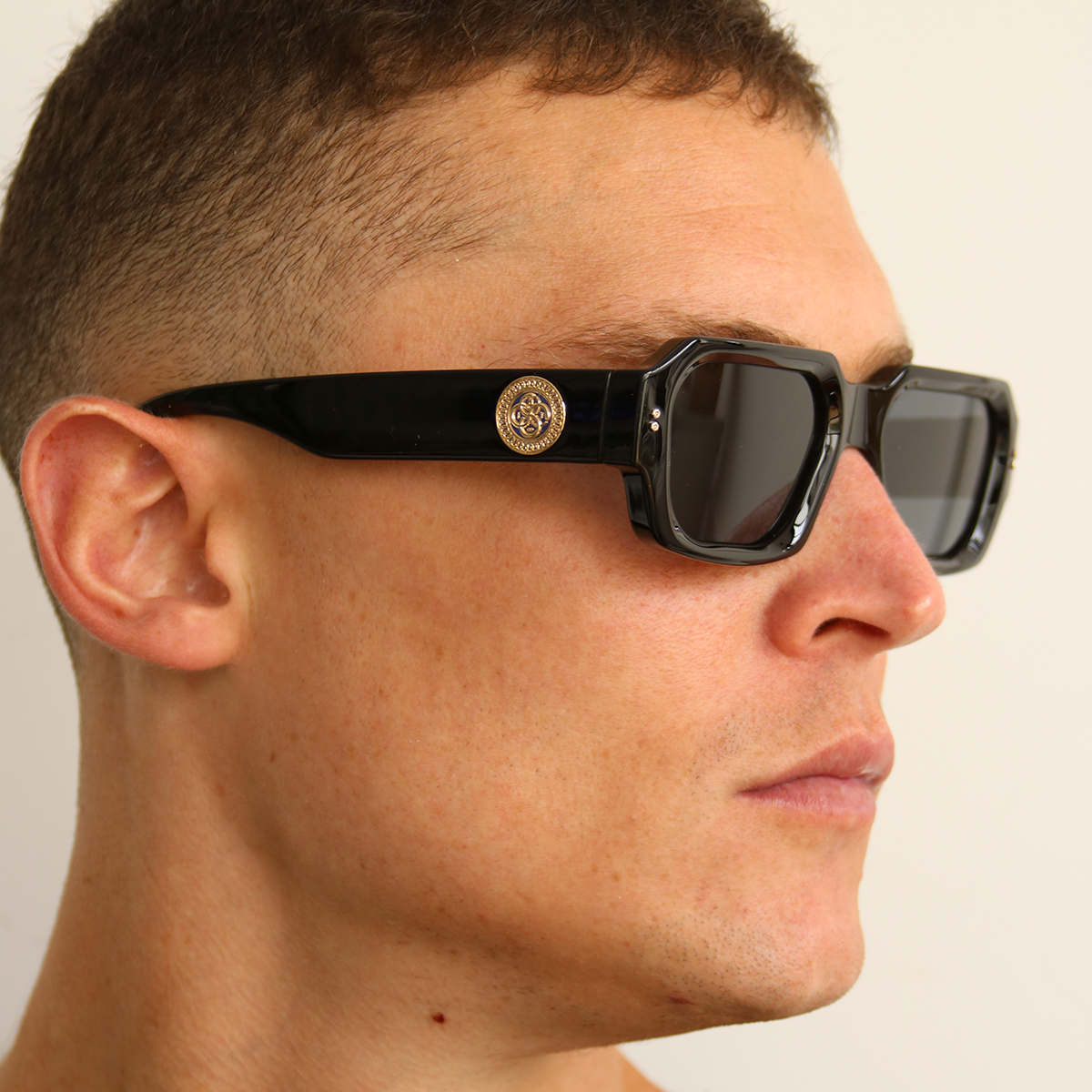 Óculos de sol Bronx Premium Series - Preto Brilhante Uroboro - Lente Cinza