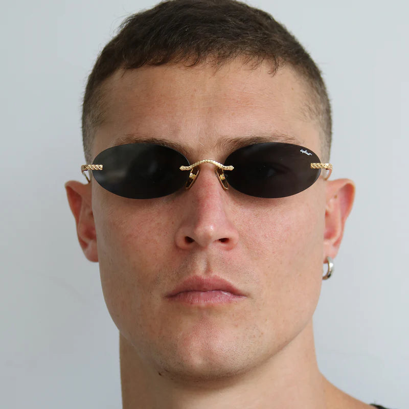 Óculos de sol Aero Quo - Ouro - Lente Cinza