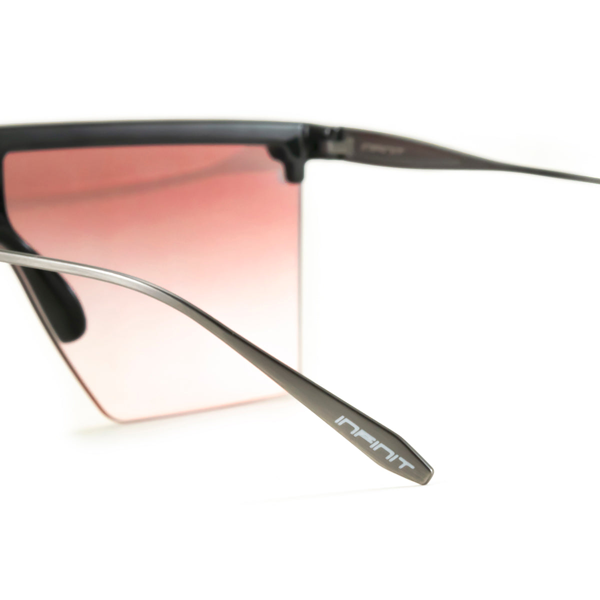 ÓCULOS DE SOL MOSCOW - Metal Preto Brilhante - Lente Morango