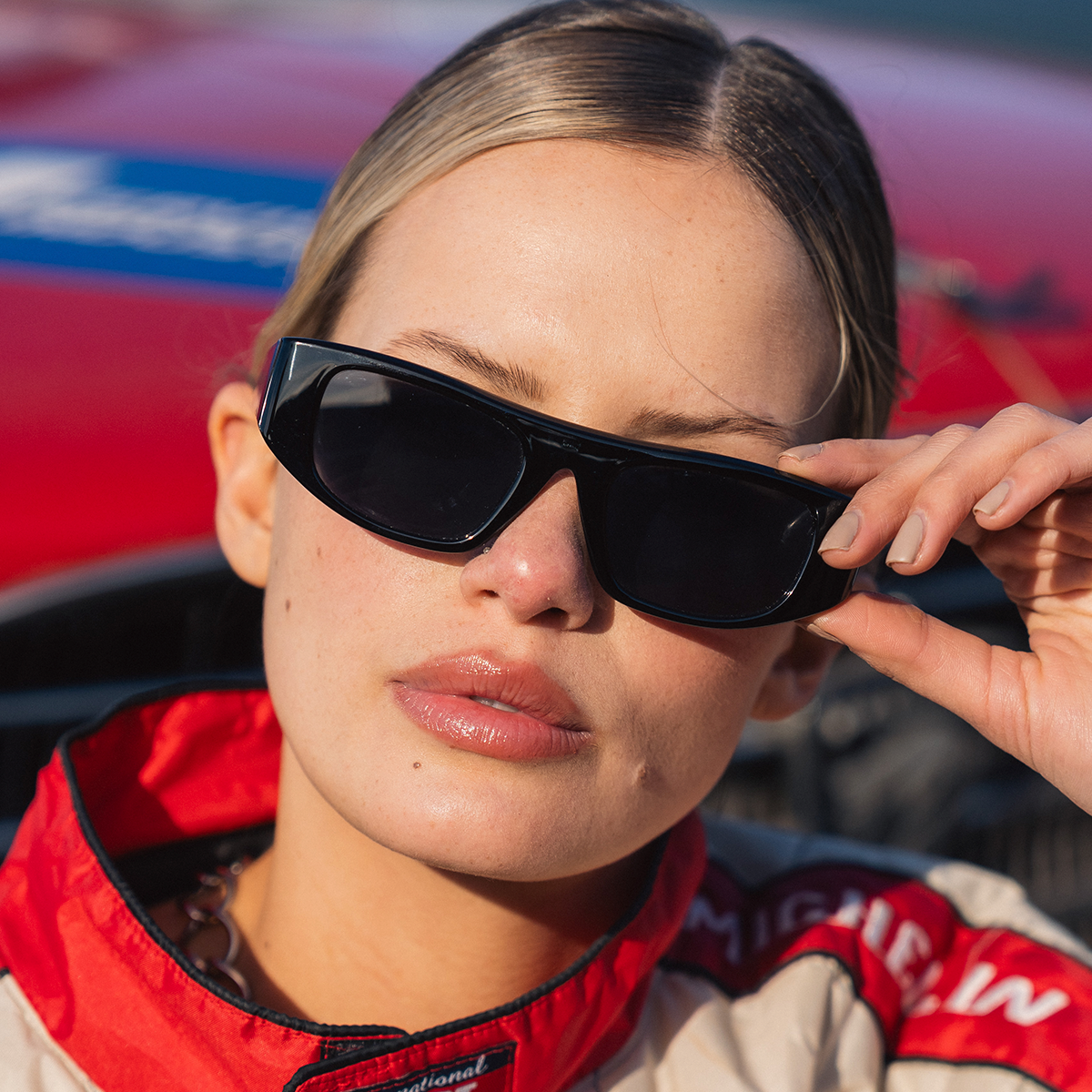 ÓCULOS DE SOL Venice - Preto Brilhante - Lente Cinza