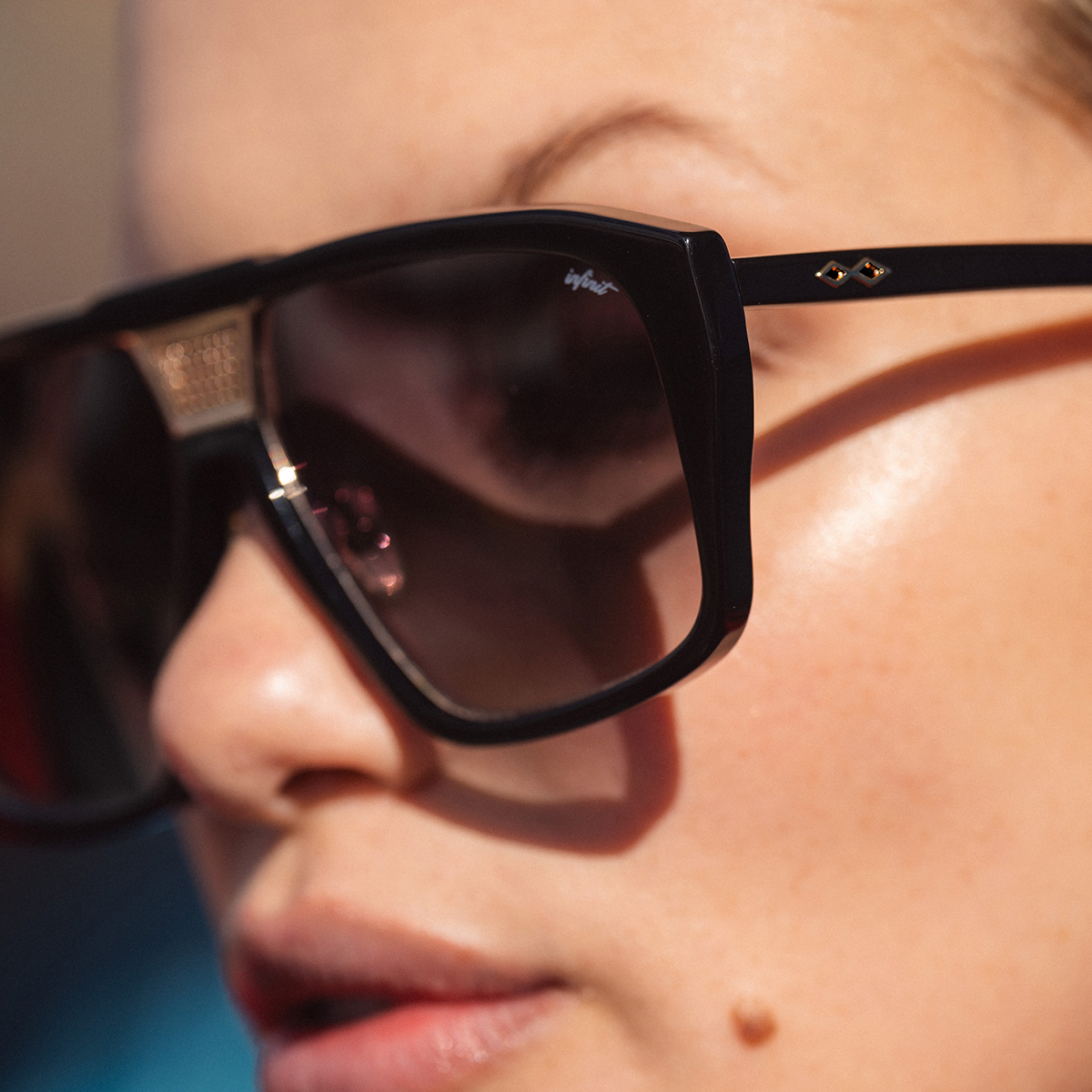 ÓCULOS DE SOL Interlagos - Luxury Series - Preto Brilhante - Lente degradada cinza