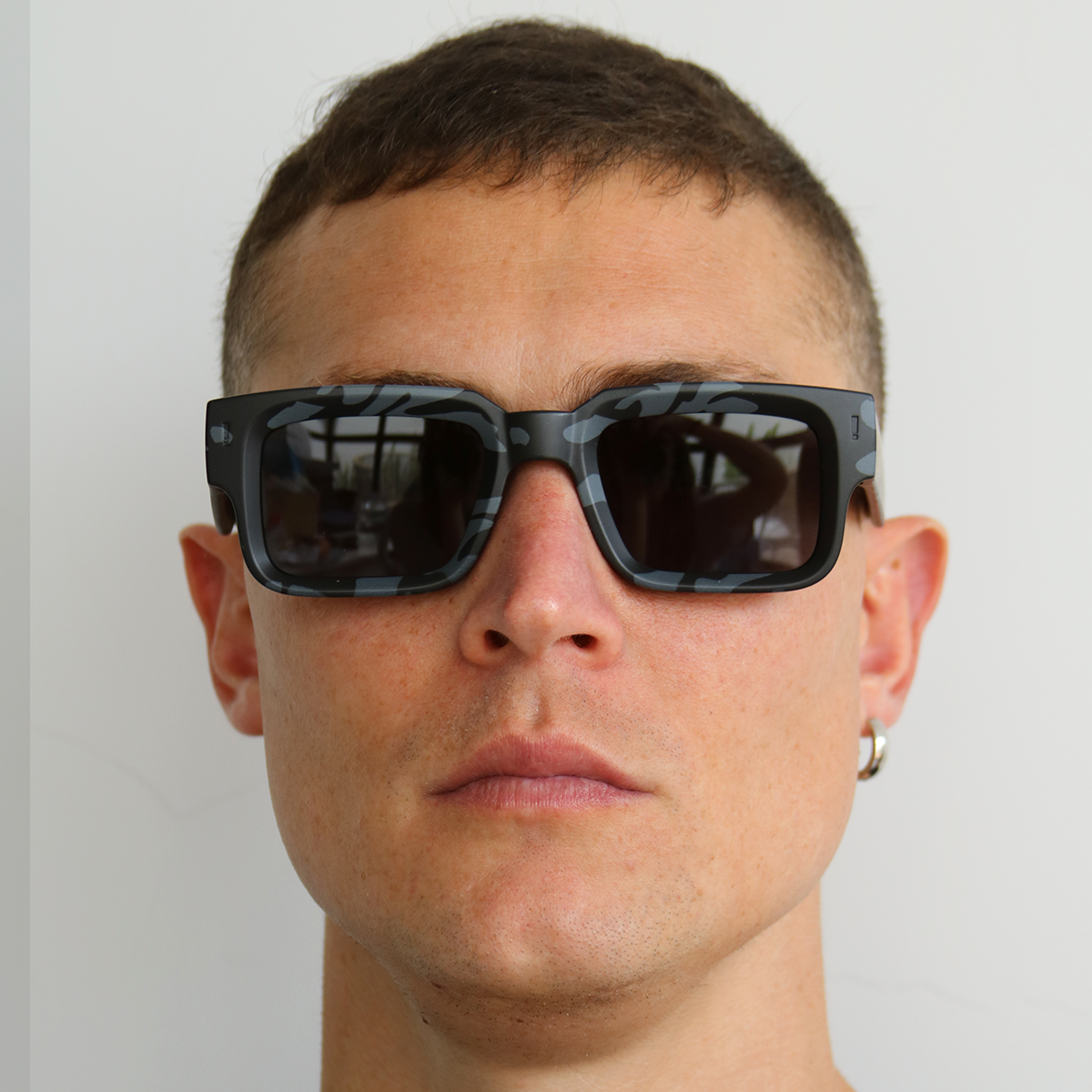 ÓCULOS DE SOL EXCLAMATION CAMUFLADO LENTE CINZA