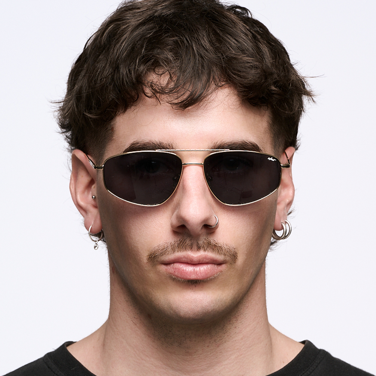 ÓCULOS DE SOL Pierre - Ouro - Lente Cinza