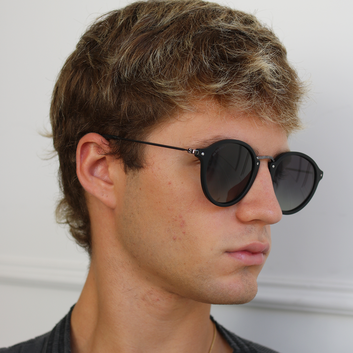 ÓCULOS DE SOL SUN TZU - Preto Fosco - Lente polarizado degradada cinza