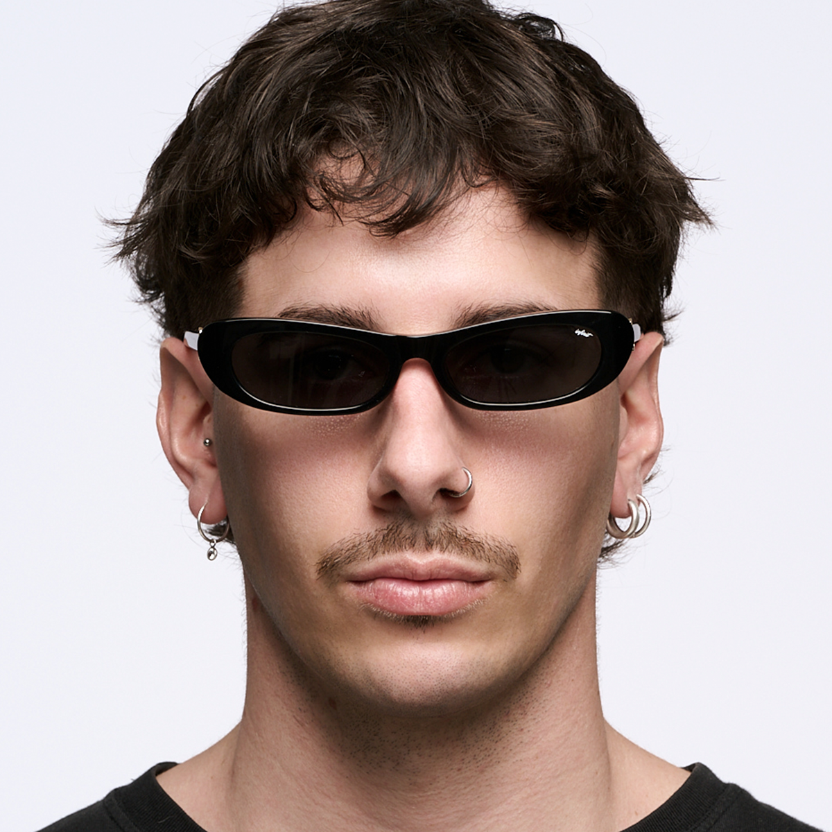 ÓCULOS DE SOL Trinity - Preto Brilhante - Lente Cinza