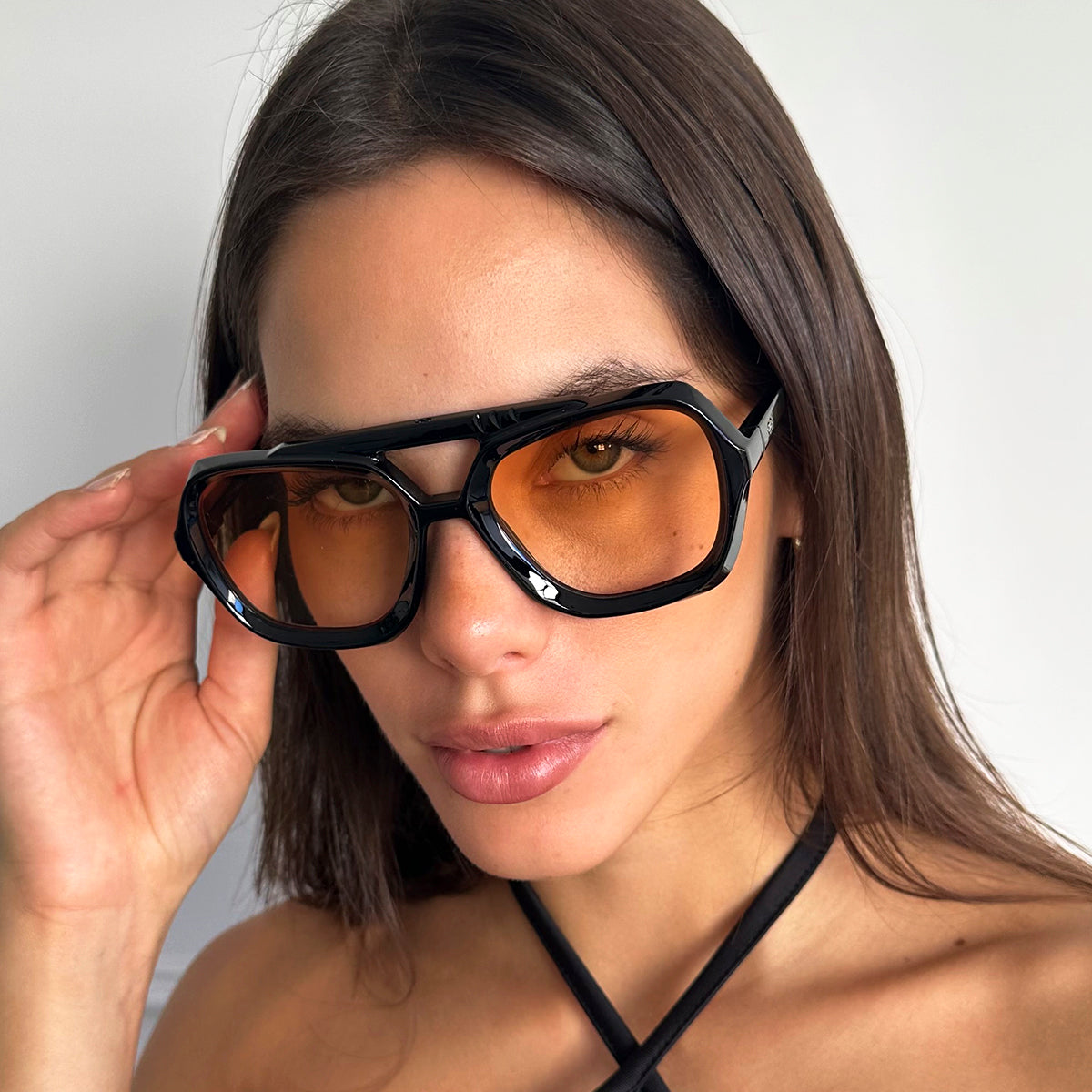 ÓCULOS DE SOL Tiger - Preto Brilhante - Lente Gradiente Laranja