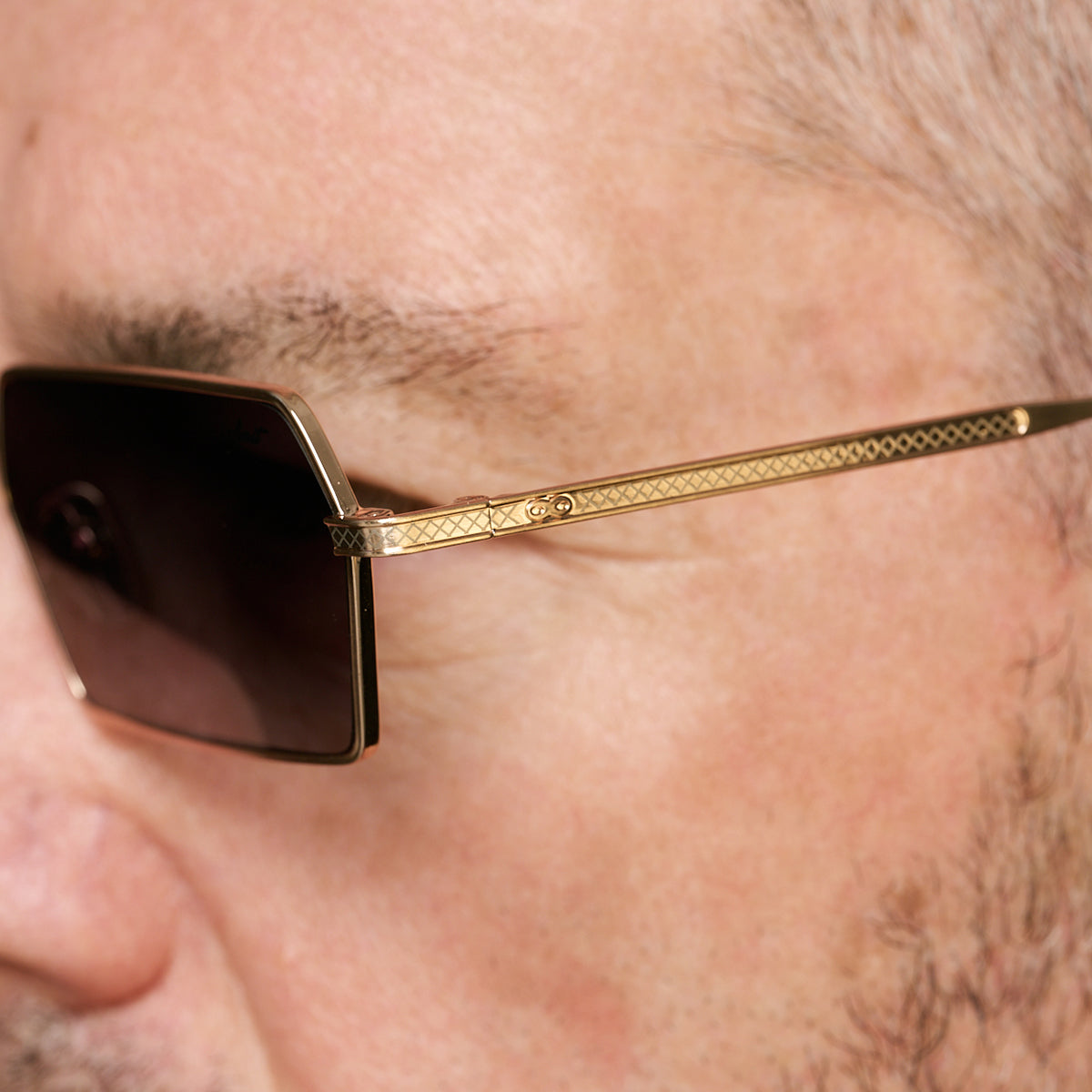 Óculos de sol Tenere - Ouro - Lente Degradada Cinza