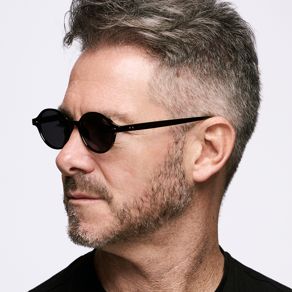 ÓCULOS DE SOL Vizu - Preto Brilhante - Lente Cinza